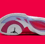 易游体育-包含东契奇回归赛场，势不可挡首场状态亮眼，巴塞罗那观众沸腾！的词条