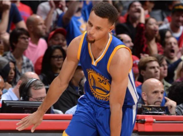 YY体育-包含库里赛事官方发布挺进下一轮新规，TES争议不断！的词条